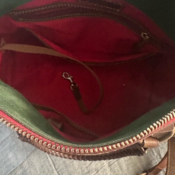 Dooney and Bourke crossbody satchel - Picture 4 of 7